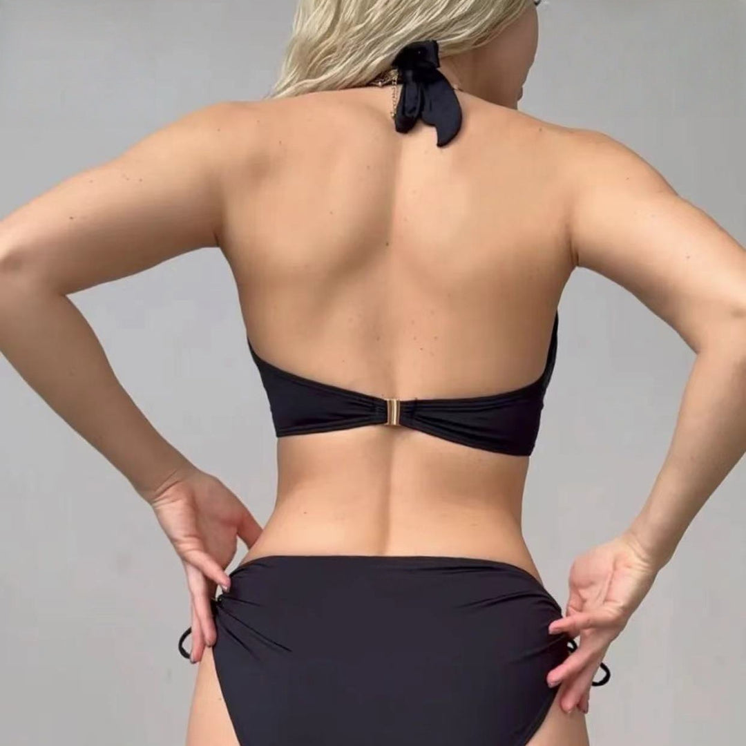 Damen Triangel-Bikini mit modischem Schnitt und dekorativem Verschluss Echo Archiv