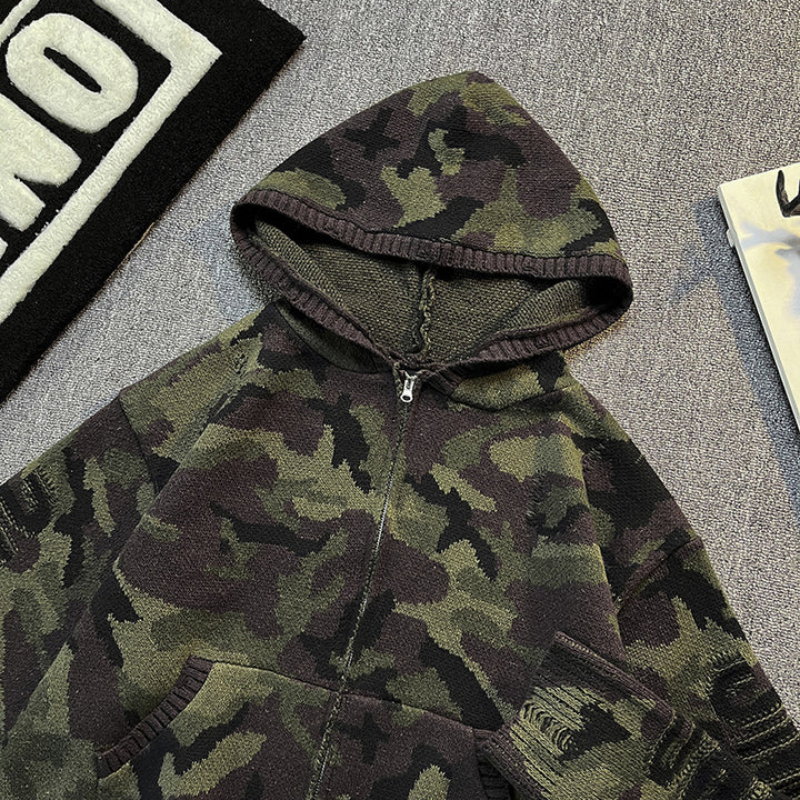 Herren Strick-Kapuzenjacke im Camouflage-Look mit Reißverschluss und used-Details Echoarchiv