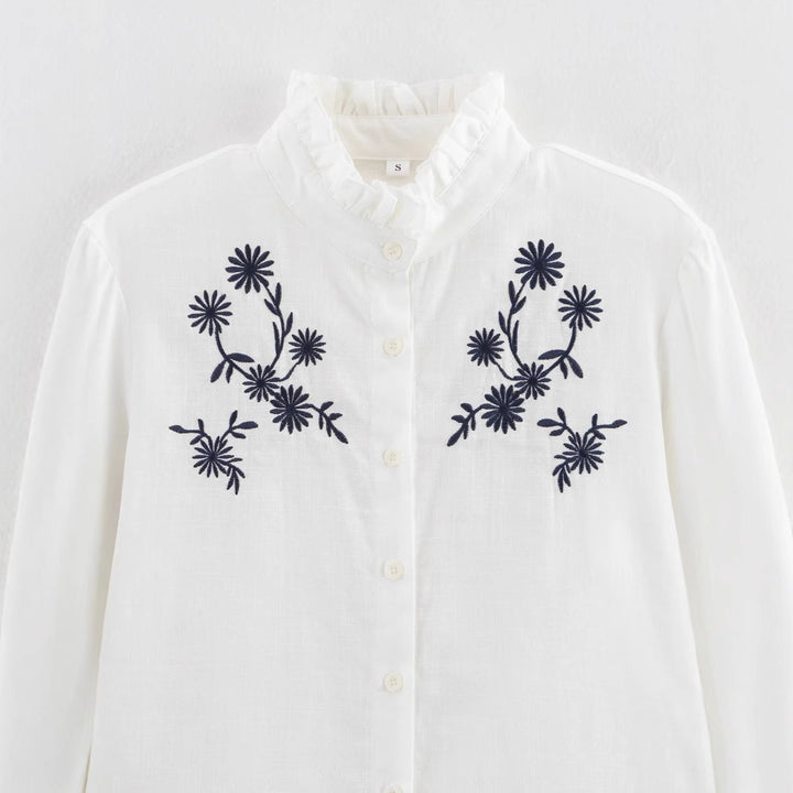 Damen nan bestickte Bluse mit Volumenärmeln und Rüschenstehkragen Echo Archiv
