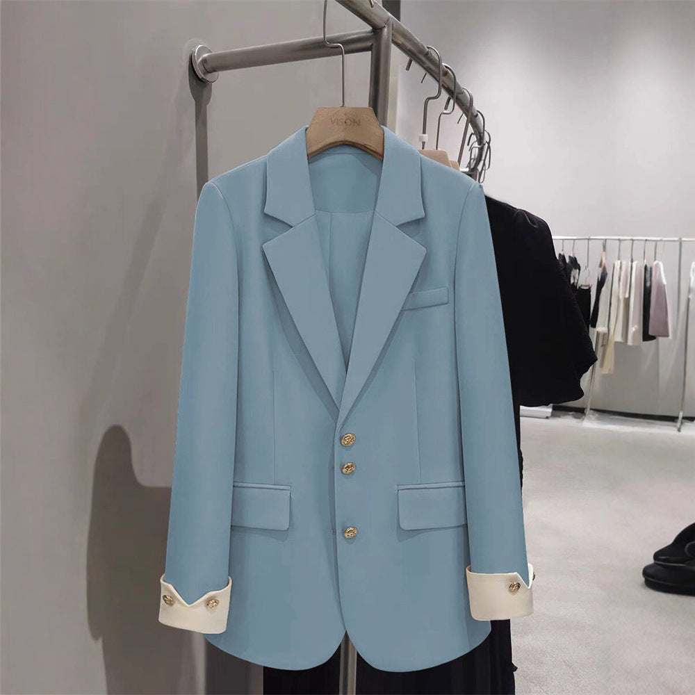 Damen Eleganter Blazer mit goldenen Knopfdetails Echo Archiv