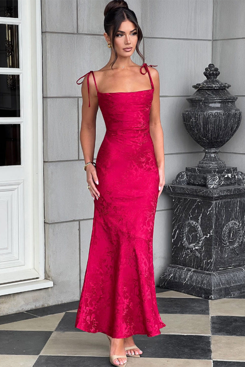 Damen Elegantes Maxikleid mit verführerischen Spaghettiträgern Echo Archiv