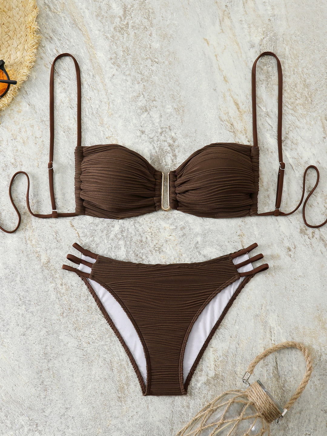 Damen Balkon-Bikini mit raffiniertem Rüschendesign und eleganten Trägern Echo Archiv