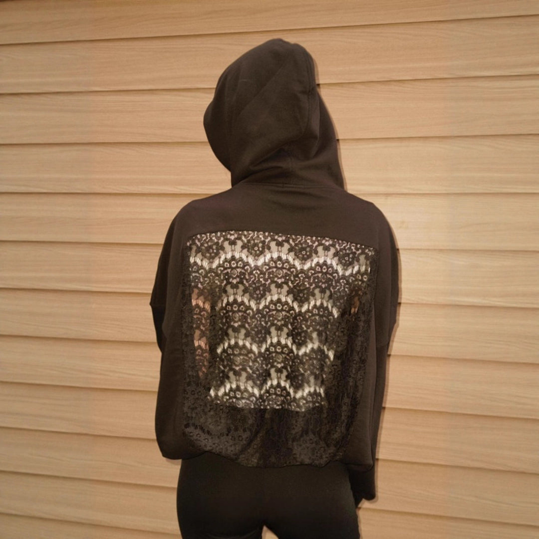Damen nan weit geschnittener Kapuzenpullover mit floralem Spitzeneinsatz am Rücken Echo Archiv