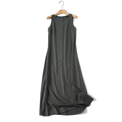 Damen ärmelloses Maxikleid mit elegantem Schnitt aus fließendem Stoff Echo Archiv