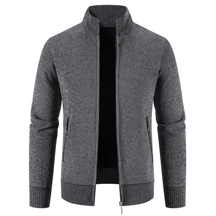 Herren elegante Strickjacke mit hohem Kragen und praktischen Reißverschlusstaschen Echoarchiv