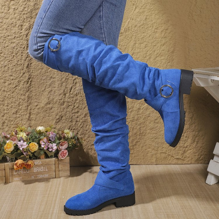 Damen kniehohe Slouch-Stiefel aus Wildlederoptik mit dekorativer Schnalle und rutschfester Profilsohle Echo Archiv