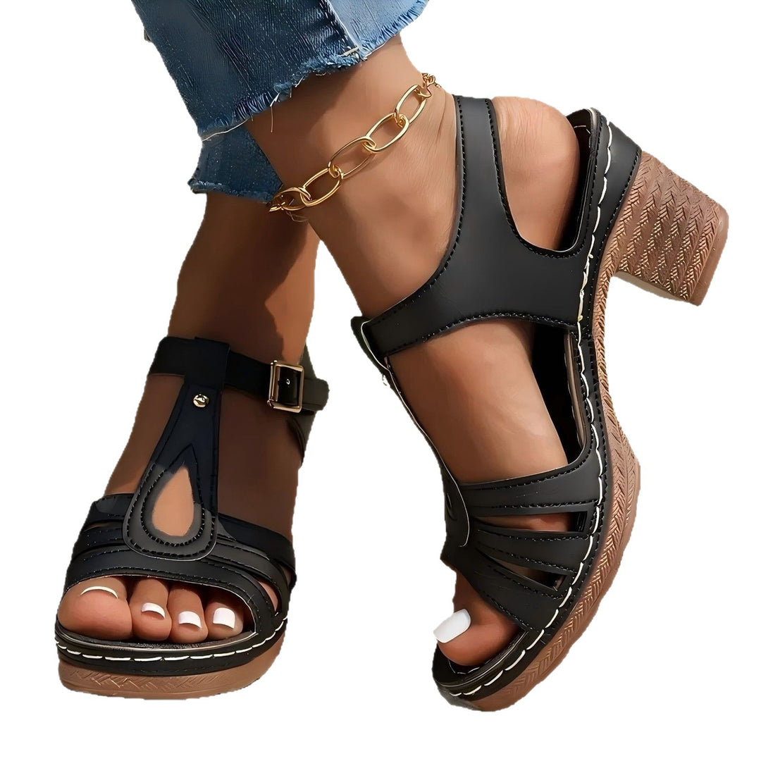 Damen T‑Riemen Sandalette mit mittelhohem Blockabsatz und gepolstertem Fußbett – Sorelia