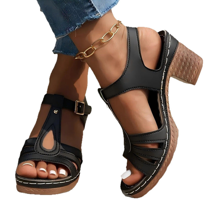 Damen T‑Riemen Sandalette mit mittelhohem Blockabsatz und gepolstertem Fußbett – Sorelia