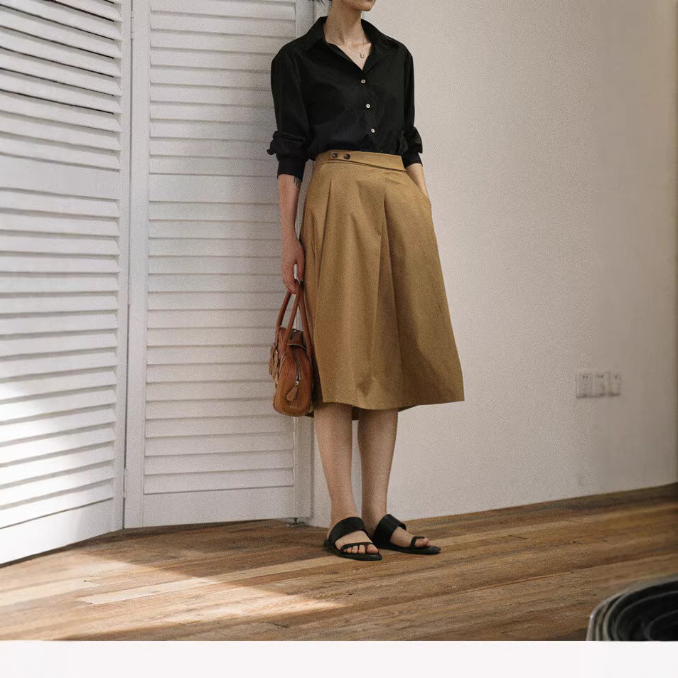 Damen Elegante, lockere Bluse und stilvolle Anzughose Echoarchiv
