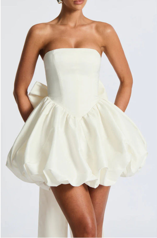 Damen Ballkleid mit voluminösem Rock und schulterfreiem Design Echo Archiv