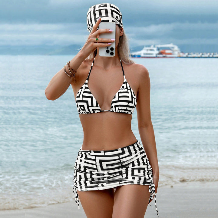 Damen Triangel-Bikini mit Wickelrock und grafischem Muster Echo Archiv