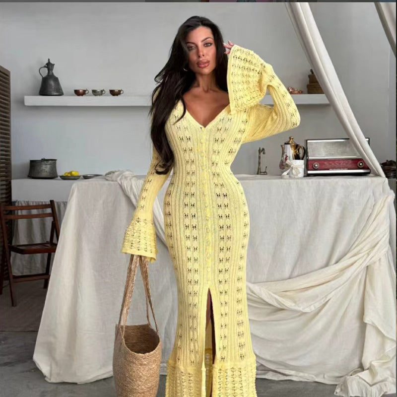 Damen Strickmaxikleid mit nostalgischem Lochmuster und elegantem V-Ausschnitt Echo Archiv