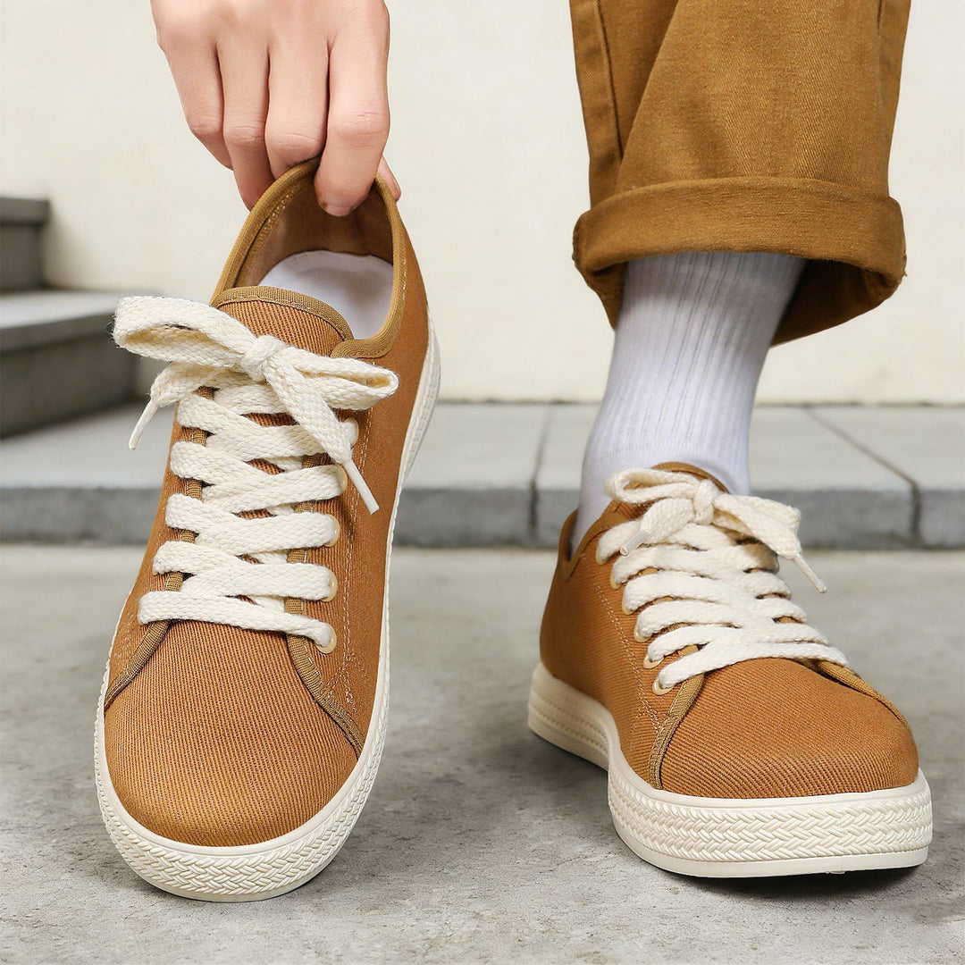 Damen nan Canvas-Sneaker mit geflochtener Plateau-Gummisohle, atmungsaktivem Textilfutter und extra breiten Baumwollsenkeln Echo Archiv