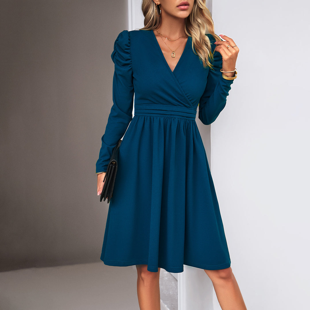 Damen Wickel-Midikleid mit Puffärmeln, betonter Taillenpasse und weit schwingendem Rock – Élara