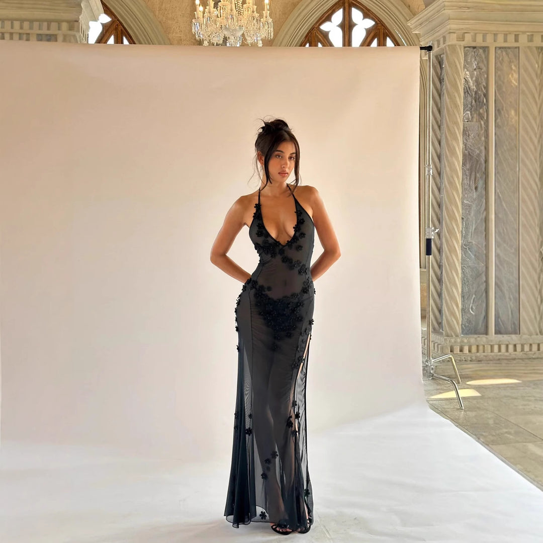 Damen Dekoratives Maxikleid mit raffinierten Spitzenakzenten und verführerischem V-Ausschnitt Echo Archiv