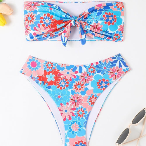 Damen Bandeau Bikini mit modischem Blumenmuster und verspieltem Knotendetail Echo Archiv