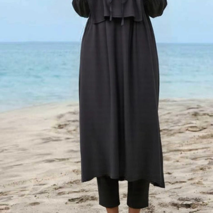 Damen modischer und eleganter Strandanzug mit begleitetem Kopftuch Echo Archiv