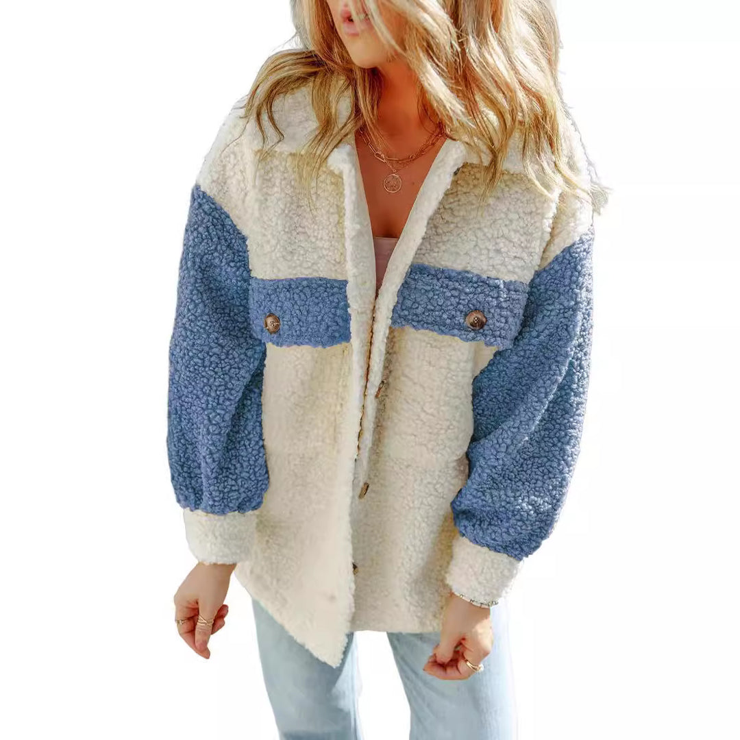 Damen nan oversized Teddy-Hemdjacke mit Kontraststreifen, aufgesetzten Brusttaschen und sichtbarer Knopfleiste Echo Archiv