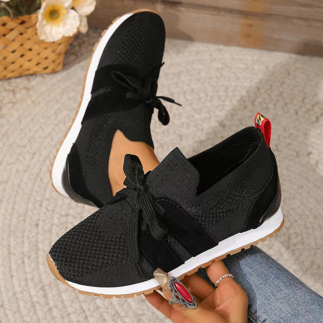 Damen nan gestrickter Slip-On Sneaker mit dekorativer Schnürung, gepolstertem Komfortfußbett und rutschfester Gummiprofilsohle Echo Archiv