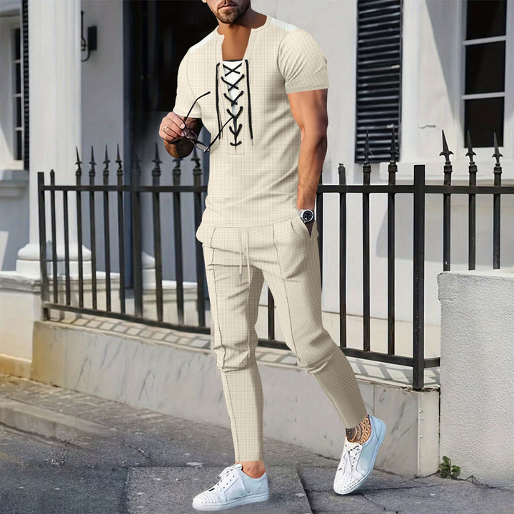 Herren modernes Freizeitoberteil und elegante Jogginghose Echoarchiv