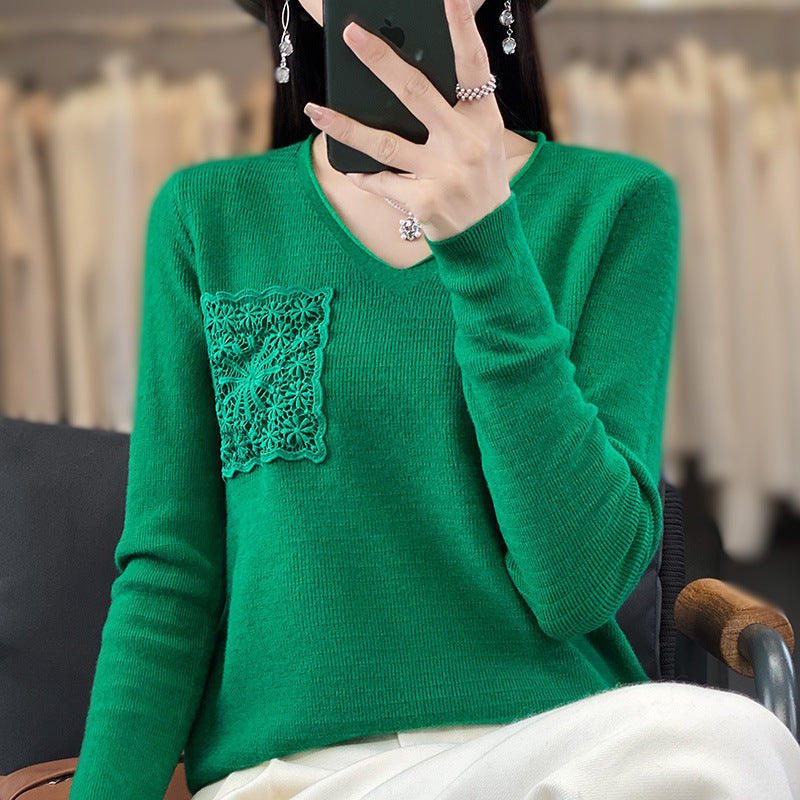 Damen Kaschmir‑Optik V‑Ausschnittpullover mit floraler Häkelapplikation Echoarchiv