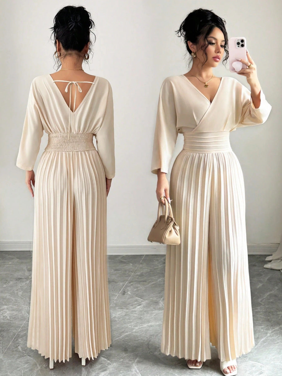 Damen Eleganter Plissee-Jumpsuit mit V-Ausschnitt Echo Archiv
