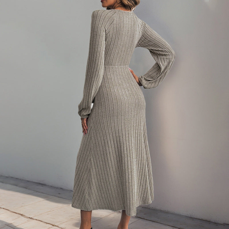 Damen Geripptes Wickel-Midikleid mit V-Ausschnitt, Ballonärmeln & Knopfleiste Echoarchiv