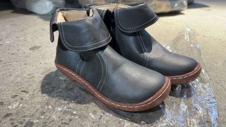Damen nan weiche Leder-Booties mit klappbarem Riemen, seitlichem Reißverschluss und flexibler Profilsohle Echo Archiv