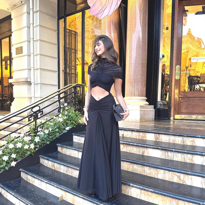 Damen elegantes Abendkleid mit raffinierten Cut-Outs und hochgeschlossenem Kragen Echo Archiv