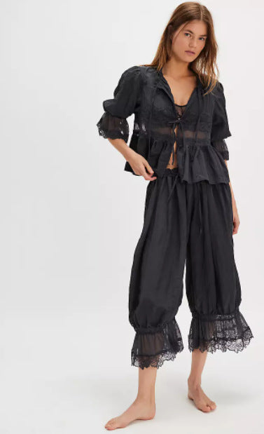 Damen Luftige und elegante Culotte mit Spitzenverzierung Echo Archiv