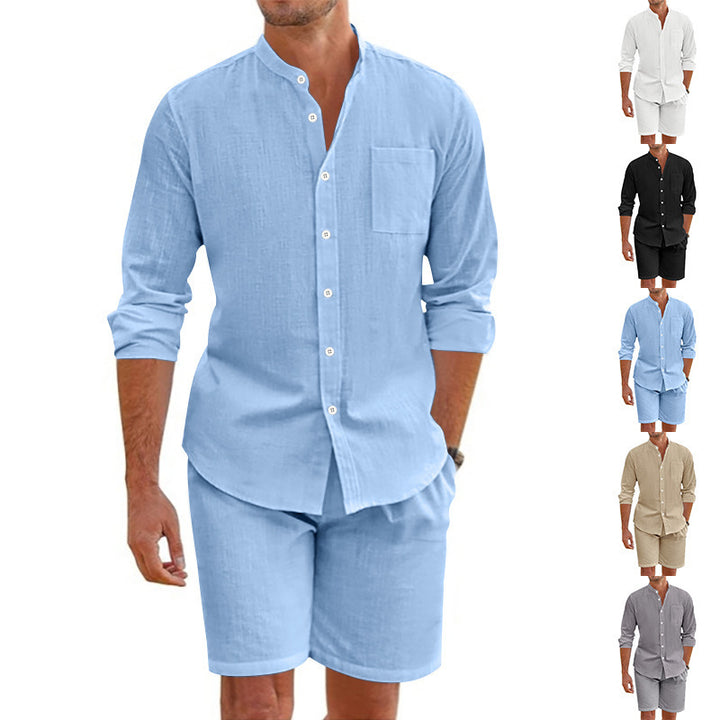 Herren stilvolles und luftiges Hemd mit langen Ärmeln und knielangen Shorts Echoarchiv