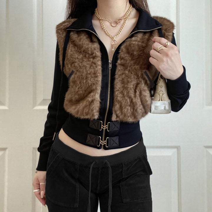 Damen Kurzjacke mit Kunstfellfront, hohem Stehkragen und tailliertem Rippbund Echo Archiv