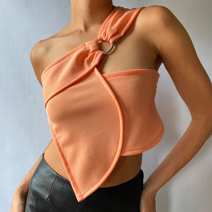 Damen asymmetrisches Trägershirt mit elegantem Ringdetail Echo Archiv
