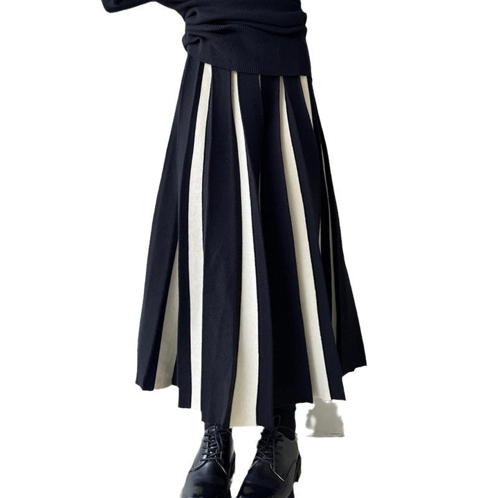 Damen Eleganter Plissee-Rock mit kontrastierenden Streifen Echo Archiv