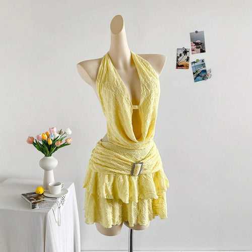 Damen Minikleid mit raffiniertem Wickel-Ausschnitt und dekorativen Rüschen Echo Archiv