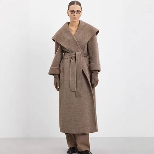 Damen Maxi-Mantel im Wickelstil mit breitem Schalkragen und Krempelärmeln Echo Archiv