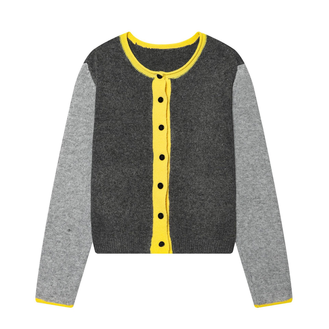 Damen kurze zweifarbige Wollcardigan mit kontrastierter Knopfleiste geripptem Saum und Hornknöpfen – Veloura