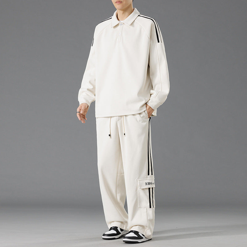 Herren Sportliches Freizeit-Set mit hohem Kragen und praktischen Taschen Echoarchiv
