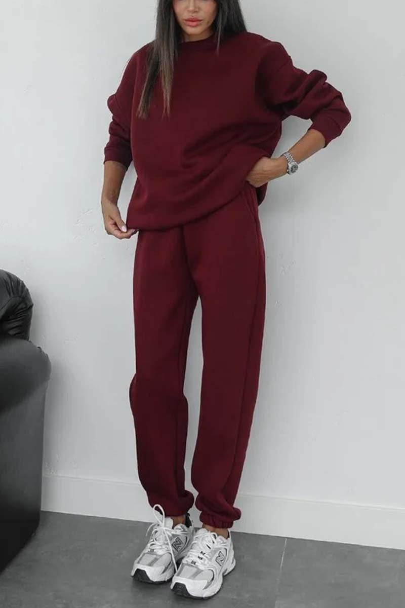 Damen nan minimalistisches Cozy-Set aus schwerer French‑Terry mit weitem Rundhals-Pullover und gerader Jogginghose Echo Archiv