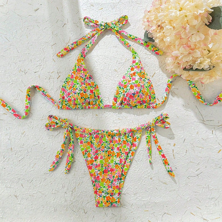 Damen Triangel-Bikini mit verspieltem Blumendesign Echo Archiv