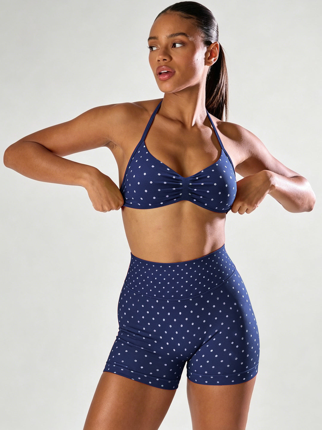Damen Sportlicher Jumpsuit mit Raffungen und verstellbaren Trägern Echo Archiv