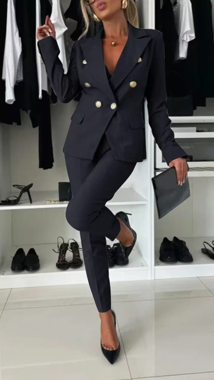 Damen nan taillierter Doppelreiher-Blazer mit schmaler Anzughose Echo Archiv