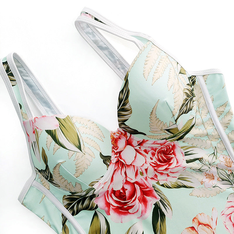 Damen Einteiler-Badeanzug mit floralem Design und komfortabler Passform Echo Archiv