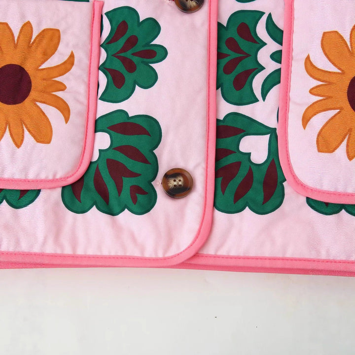 Damen nan gesteppte Blumen-Steppjacke mit kontrastärmeln, aufgesetzten Taschen und Stehkragen Echo Archiv