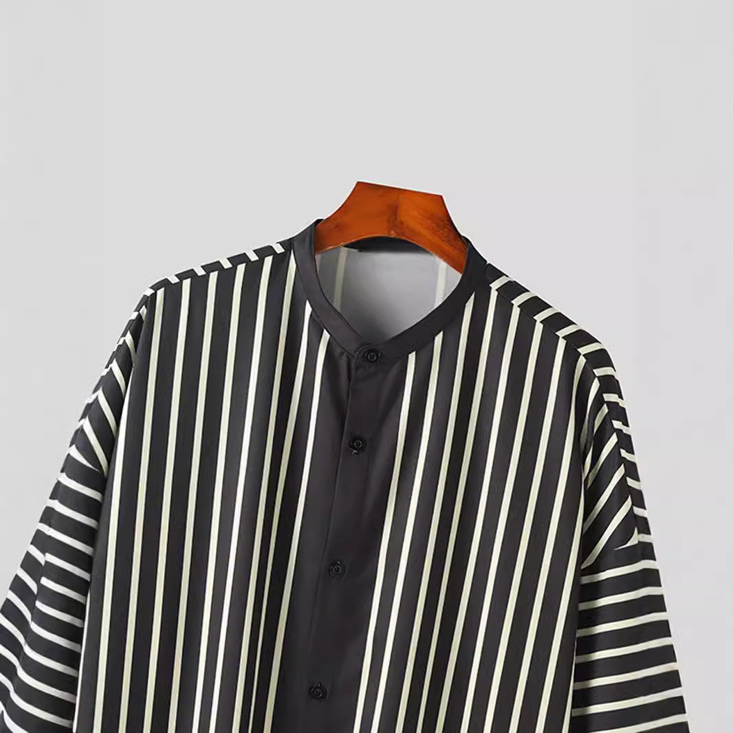 Damen Modernes Freizeit-Set mit geometrischem Muster Echoarchiv