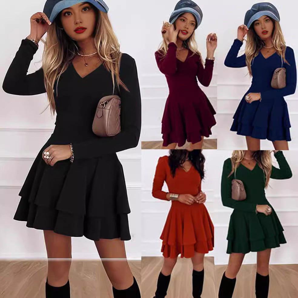 Damen V-Ausschnitt Kleid mit voluminösem Stufenrock Echoarchiv