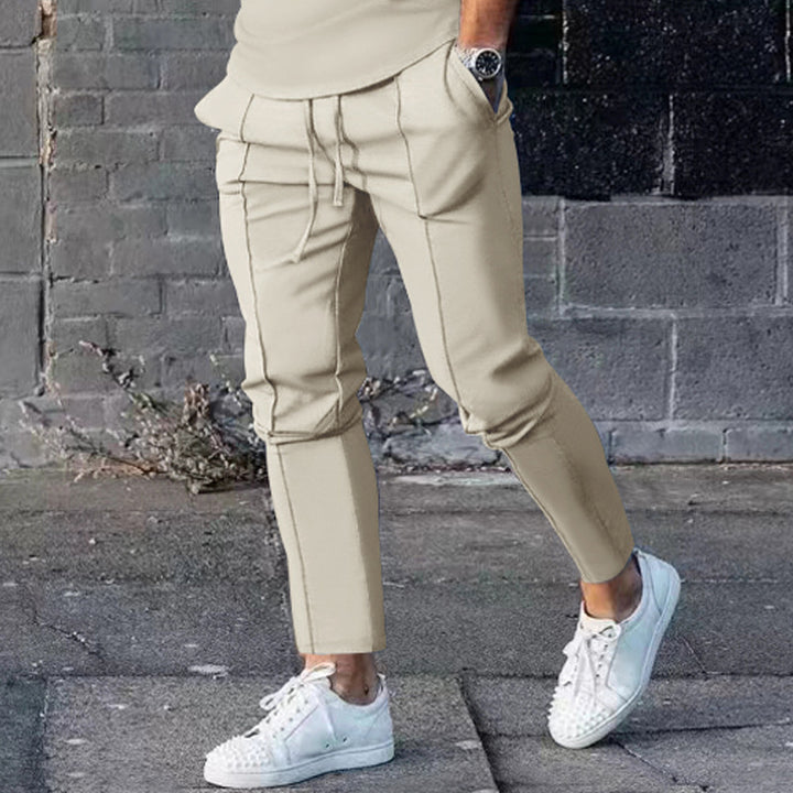 Herren Sportliche Freizeithose mit seitlichen Taschen und elastischem Bund Echoarchiv