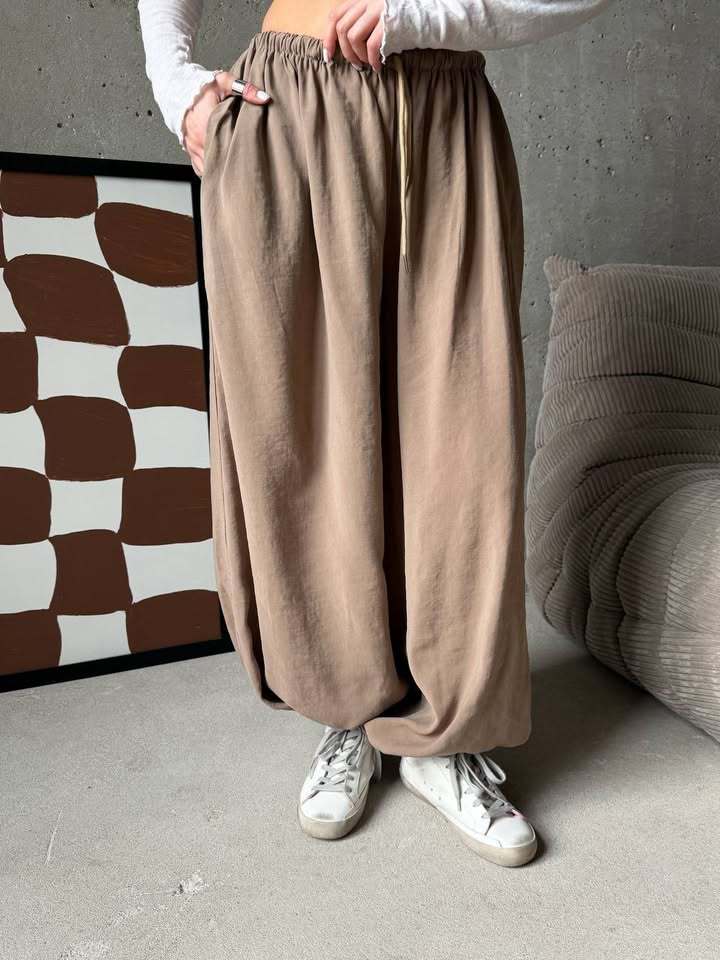 Damen weite Harem-Ballonhose mit hohem Elastikbund, Tunnelzug und lässiger Weite – Avélisse