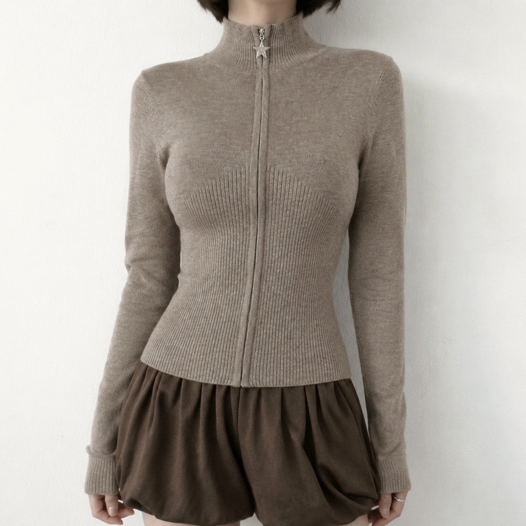 Damen Figurbetonter Zip-Pullover mit Stehkragen und taillierter Rippstruktur Echo Archiv