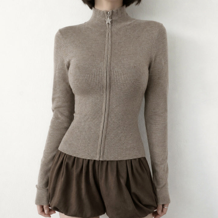 Damen Figurbetonter Zip-Pullover mit Stehkragen und taillierter Rippstruktur Echo Archiv